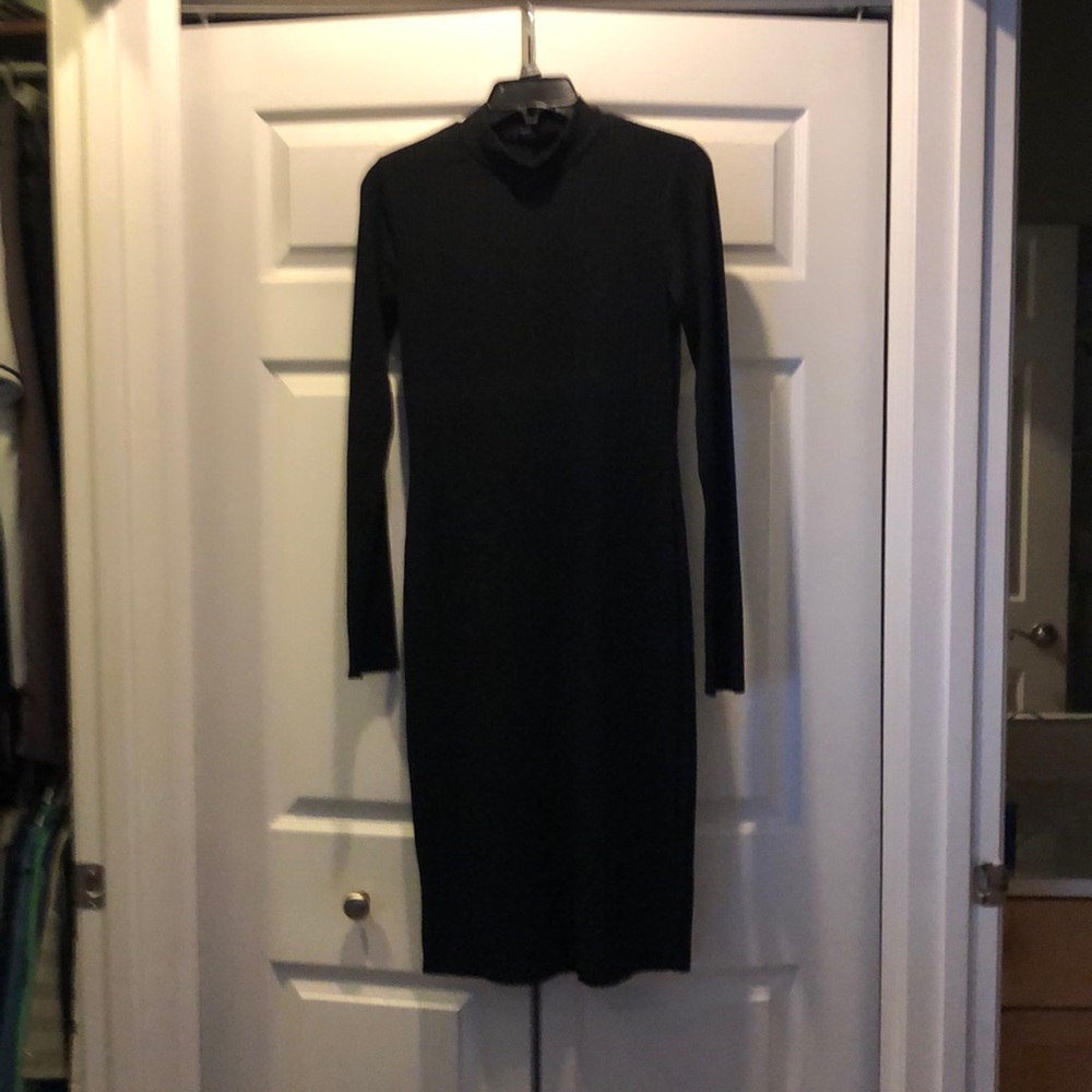 Black long sleeve dress